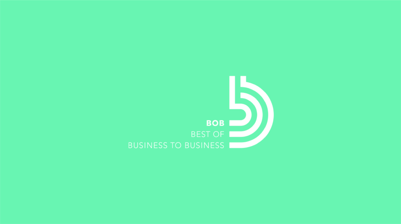 Weißes Logo von BOB auf mint grünem Hintergrund